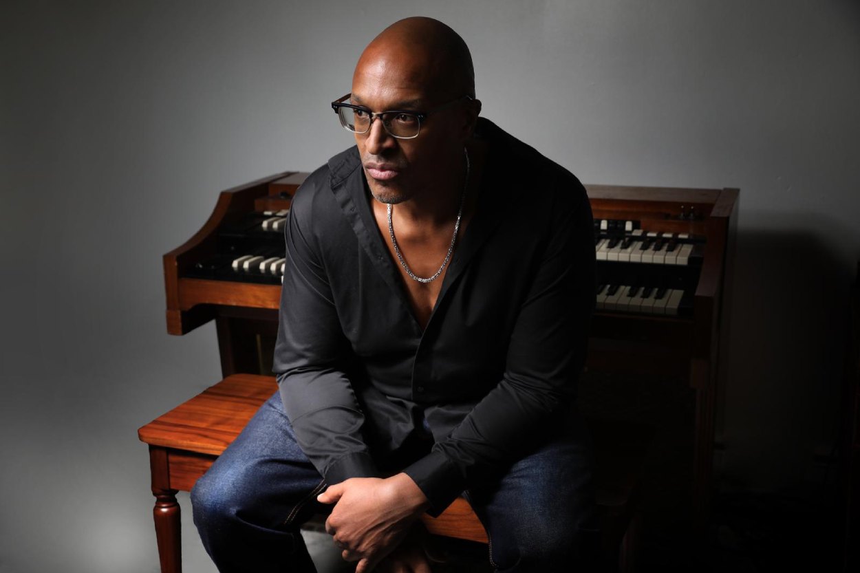 Greg Lewis